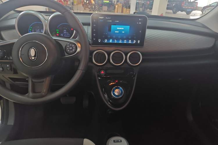 Used ORA Black Cat 2021 301 km Basic Version