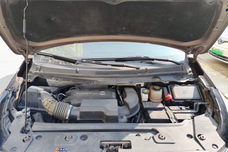 Used Buick GL8 2021 Land Cruiser Executive Class 652T Luxury Model
