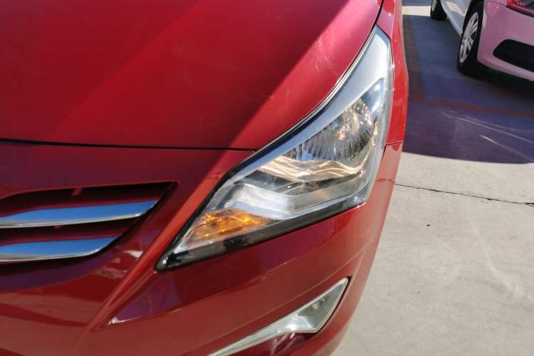 Used Hyundai Verna Ray 2014 1.4L Automatic GLX