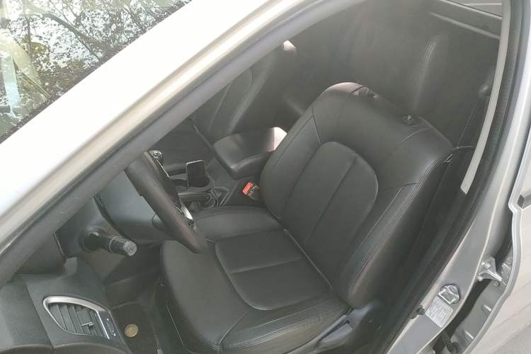 Used JMC Baodian 2020 2.5T Diesel Two-Wheel Drive Comfort Edition Long Wheelbase JX4D25A6L
