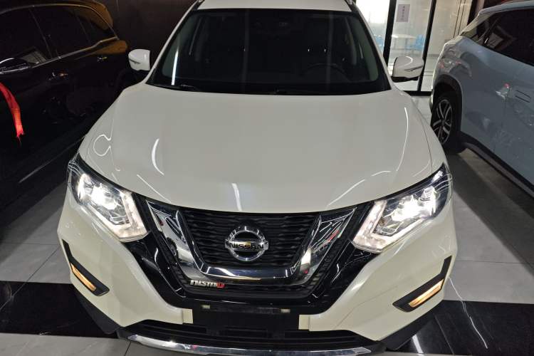 Used Nissan X-Trail 2022 Revised Version 2.0L Two-Wheel Drive Smart Connect Premium Edition
