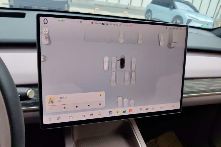 Used ONVO L60 2024 60 kWh Rear-Drive Version