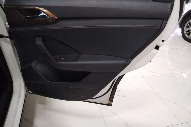 Used Volkswagen Tharu 2020 280TSI Two-Wheel Drive Luxury Edition China VI Standard
