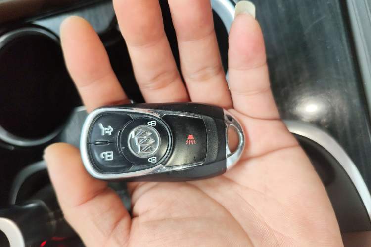 Used Buick Envision 2018 20T Two-Wheel Drive Luxury Model
