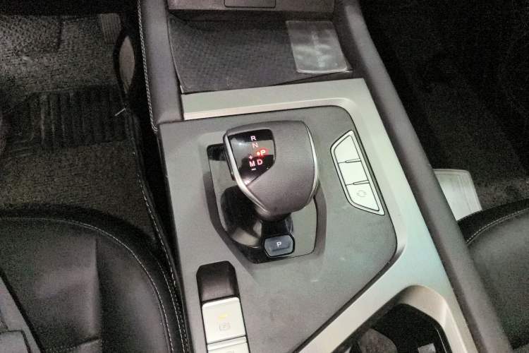 Used Jetour X70S 2023 1.5T DCT Glory Edition 7-Seater
