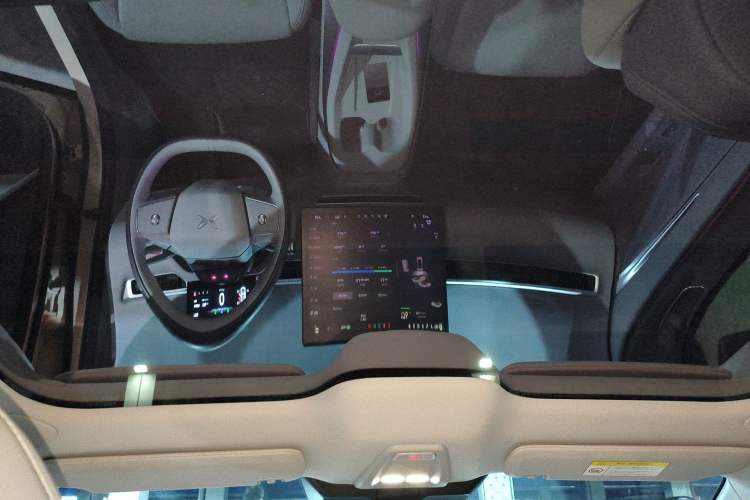 Used XPeng MONA M03 2024 620 with Ultra-Long Range
