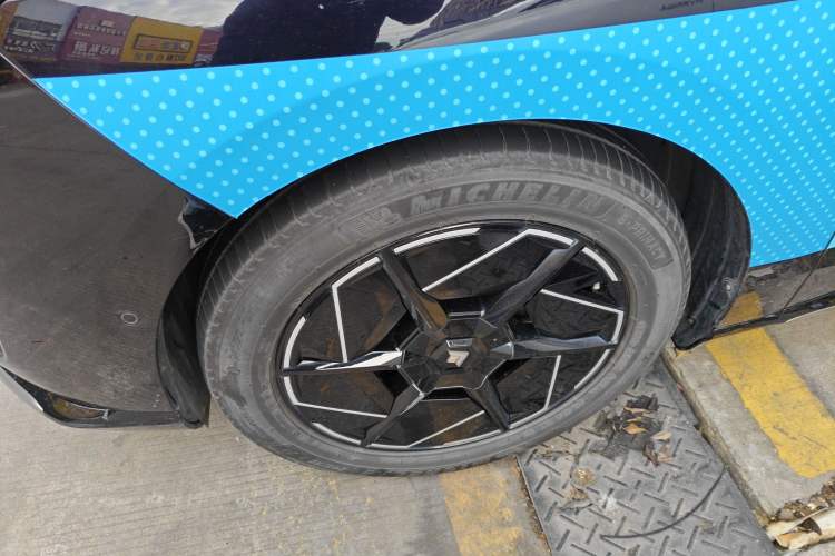 Used  HT 2024 825 Ultra-High Voltage LiDAR Edition
