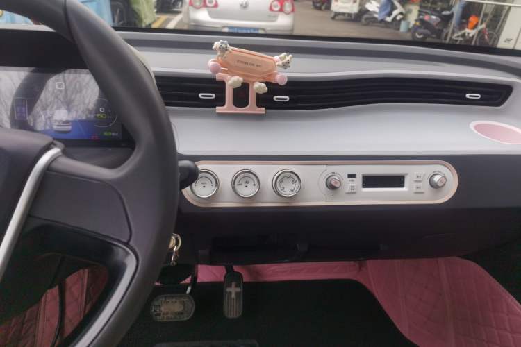 Used Wuling Hongguang MINIEV 2022 Macaron Premium Model – Lithium Iron Phosphate