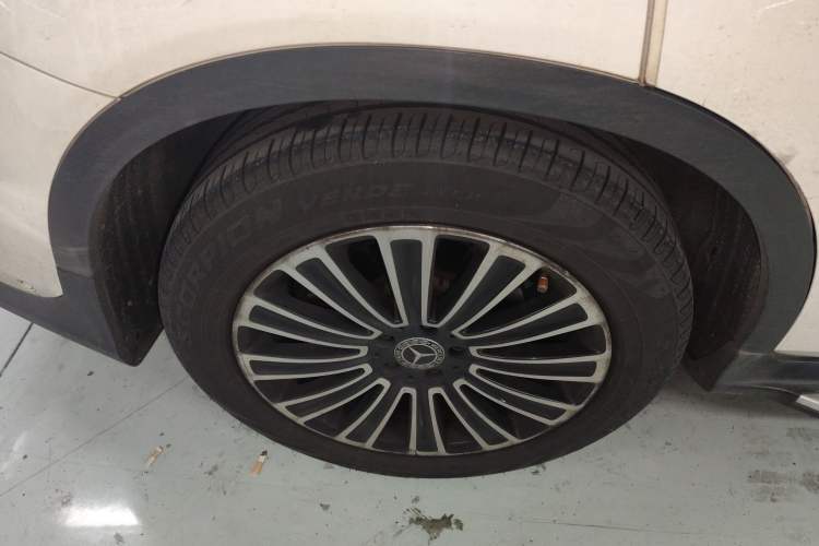 Used Mercedes-Benz GLC 2019 GLC 260 L 4MATIC Dynamic Model