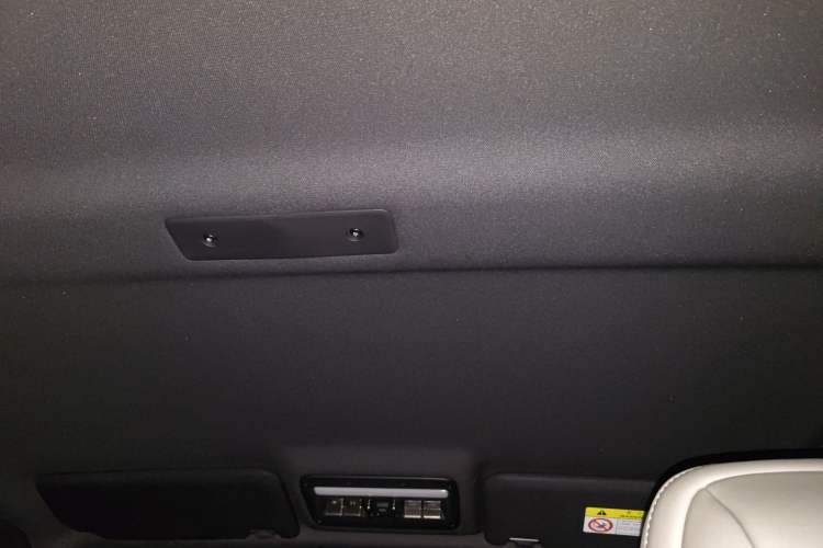 Used  V23 2025 501 Four-Wheel Drive Intelligent Driving Version
