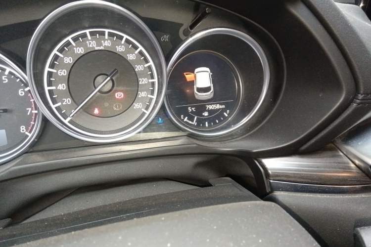 Used Mazda CX-5 2017 2.5L Automatic 2WD ZhiZun Version China VI Standard
