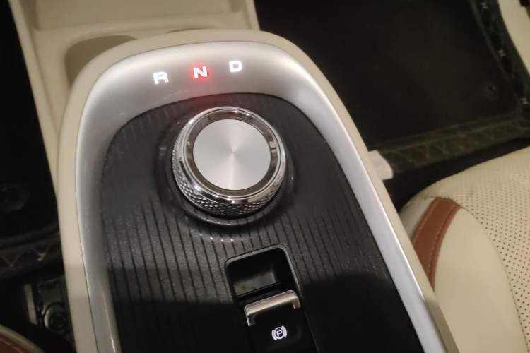 Used ORA Good Cat 2022 Morandi Edition 400km Standard Range Premium Version Lithium Iron Phosphate
