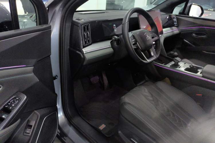 Used BYD Song L DM-i 2025 Intelligent Driving Version 160 km Beyond-Range Type