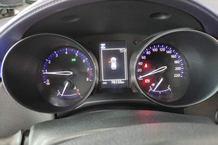 Used Toyota IZOA 2018 2.0L Yichi Version China VI Standard
