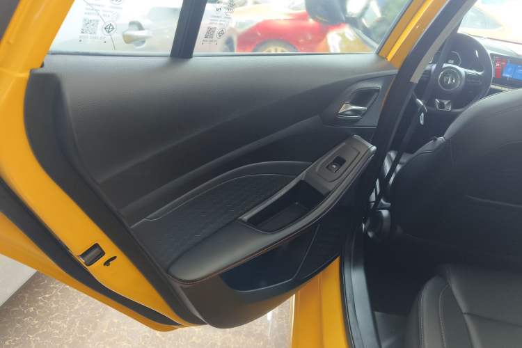 Used MG 5 2021 Revised 300TGI DCT Qingshè Luxurious Enjoyment Edition
