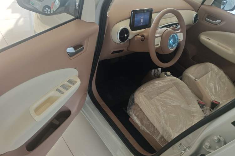 Used Wuling Hongguang MINIEV 2025 Four-Door Version Advanced Edition
