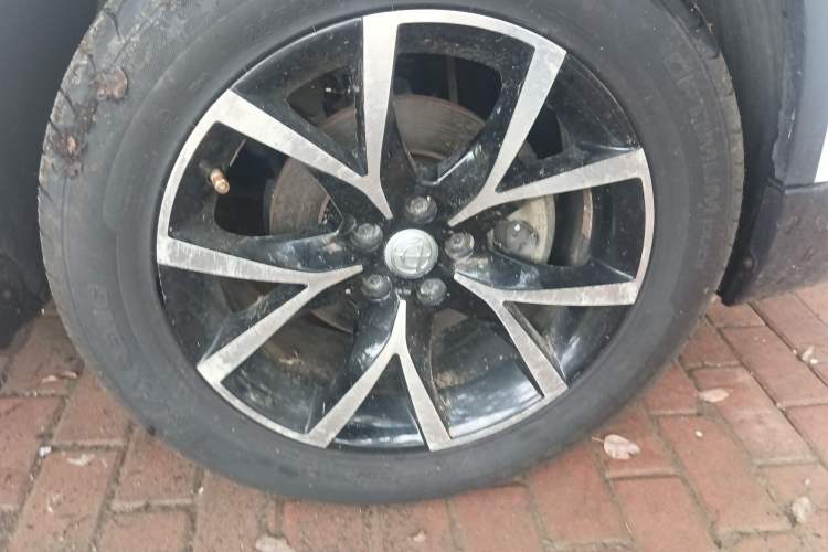 Used Brilliance V5 2014 1.5T Automatic Two-Wheel Drive Luxury Version
