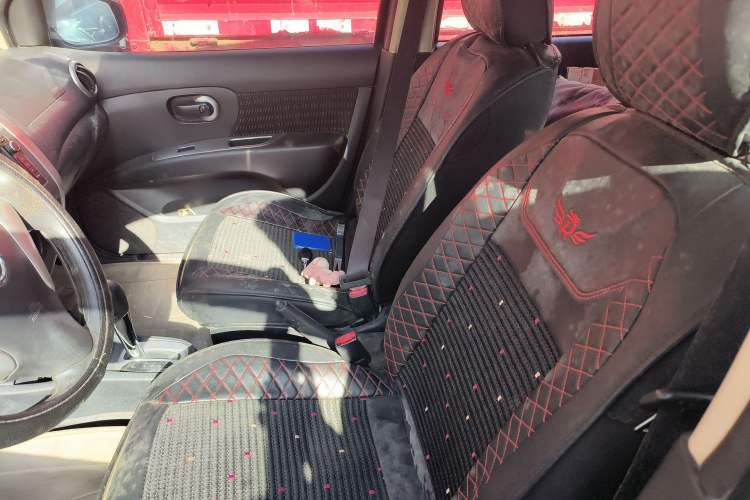 Used Nissan Livina 2013 JINRUI 1.6XV CVT Luxury Edition