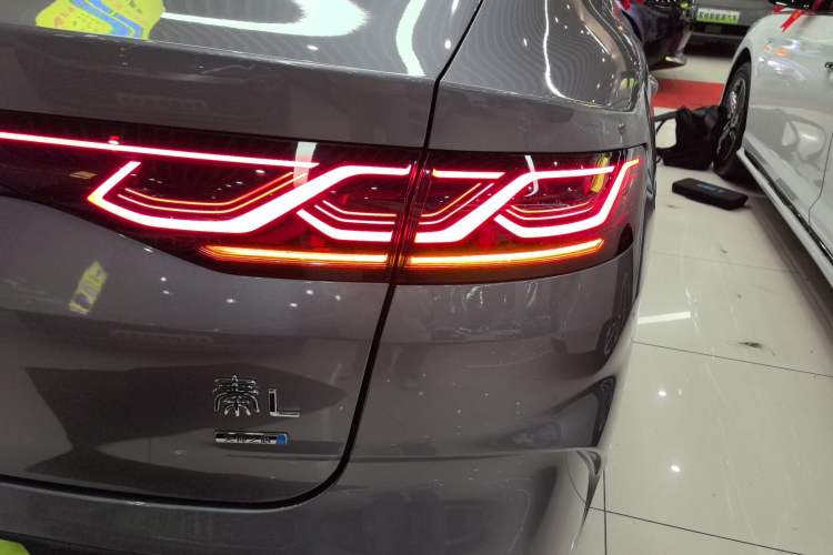 Used BYD Qin L 2024 DM-i 120KM Leading Model
