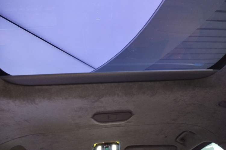 Used  LEVC L380 2025 825 km Extraordinary Edition
