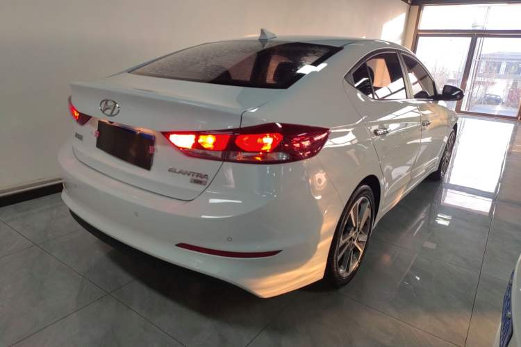 Used Hyundai Elantra 2016 1.6L Automatic ZhiXuan – Elite Version