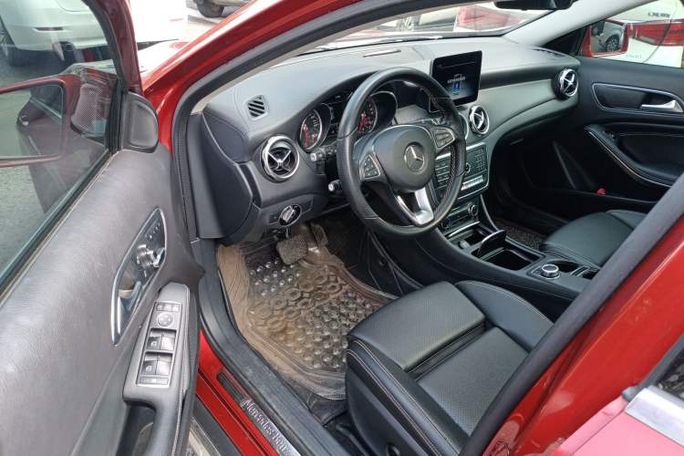 Used Mercedes-Benz GLA 2018 GLA 200 Fashion Model