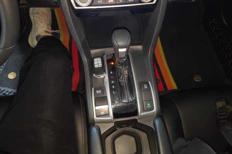 Used Honda Civic 2016 220TURBO CVT Luxury Edition
