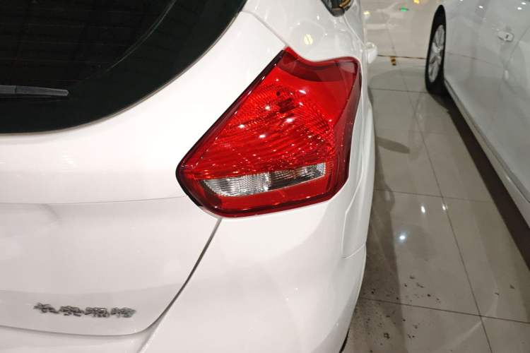 Used Ford Focus 2015 Hatchback 1.6L Automatic Comfort Model
