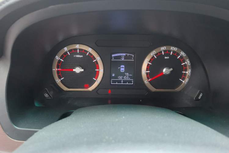 Used FORTHING Lingzhi 2018 M5L 1.6L 9-Seater Comfort Model