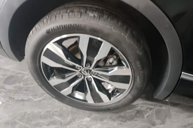 Used Volkswagen Tiguan L 2024 330TSI Automatic Two-Wheel Drive R-Line Enhanced Edition