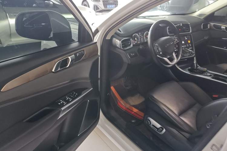 Used Lynk & Co 01 2019 2.0T Two-Wheel-Drive Pro Version China VI Standard
