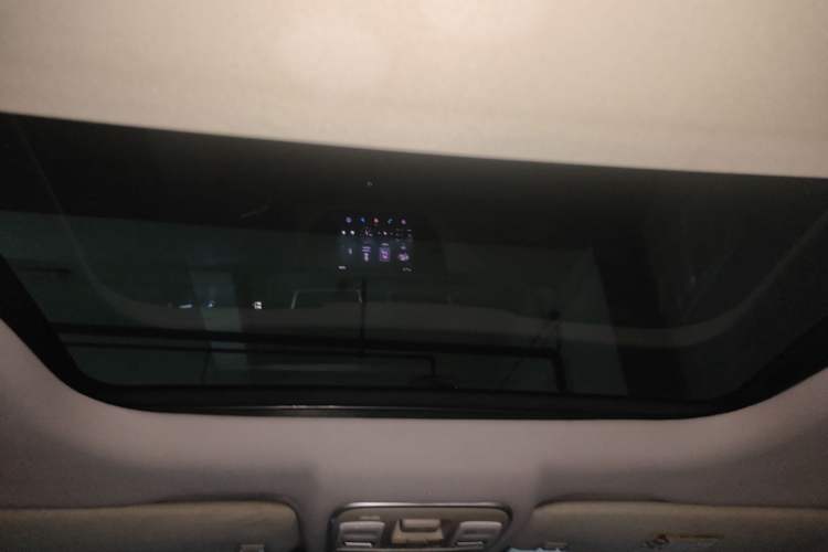 Used Geely Auto Emgrand X7 Sport 2018 1.8TD Automatic Two-Wheel Drive Smart 4G Connected Version