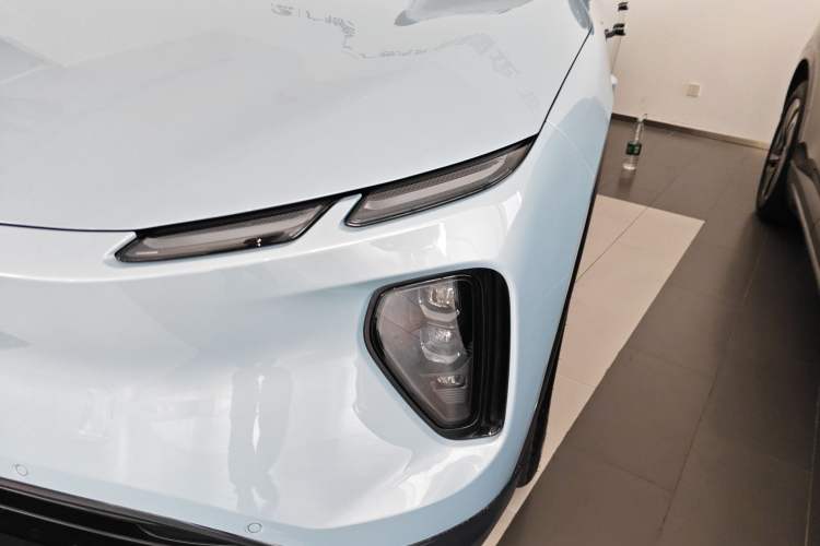 Used Nio EC6 2023 75 kWh