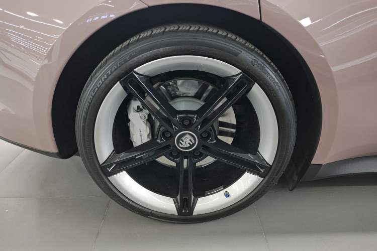 Used Porsche Taycan 2022-Year Updated Taycan