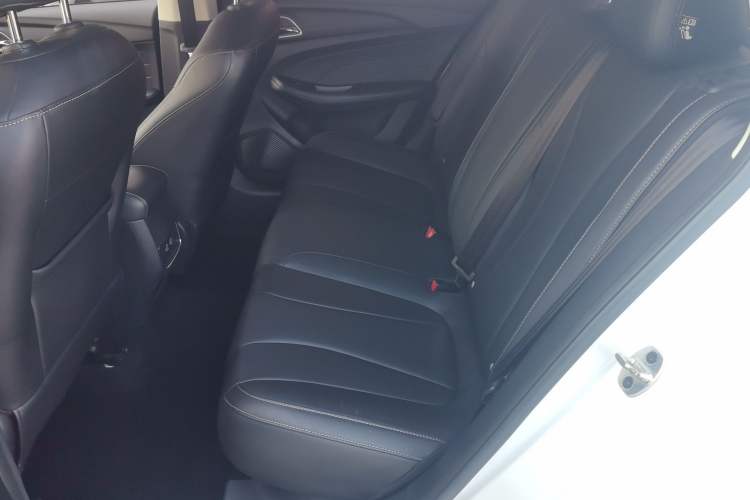 Used Roewe i5 2019 1.5L Automatic 4G Connected Linghao Flagship Edition
