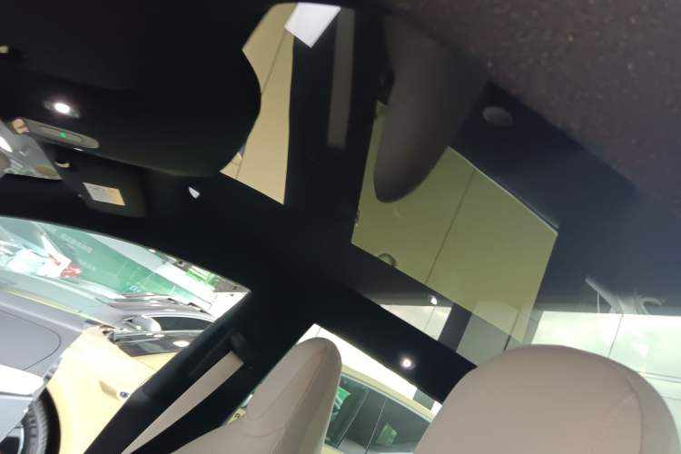 Used Nio ET5T 2025 75 kWh Touring