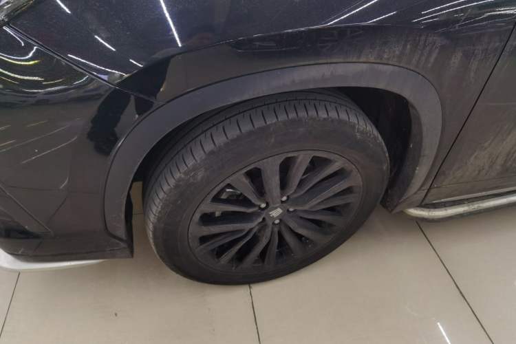 Used Toyota Crown Land Cruiser 2024 2.0T All-Wheel-Drive Prestige Version
