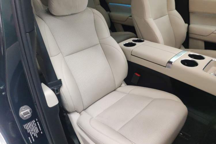 Used Li Auto L9 2022 Max model
