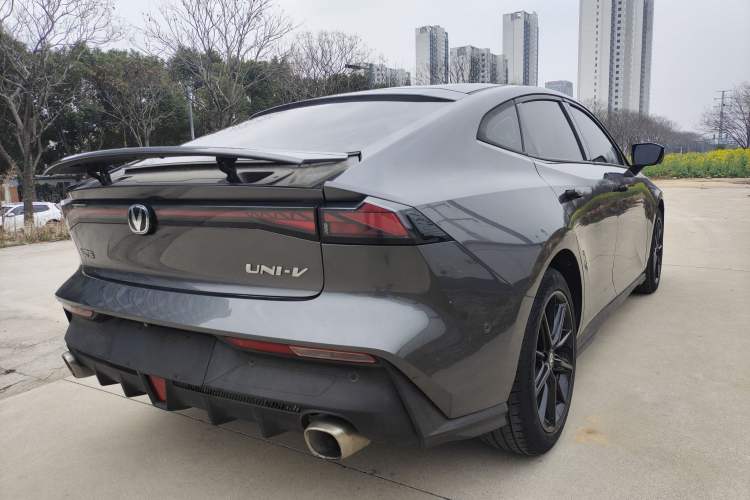 Used Changan UNI-V 2022 1.5T Smart Navigation Version