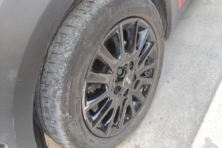 Used  MINI 2018 1.5T COOPER Classic Edition Five-Door Version
