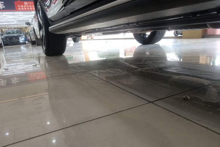 Used Mercedes-Benz GLC 2019 Refreshed GLC 300 L 4MATIC Dynamic Edition
