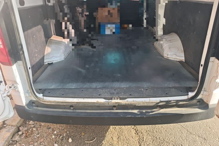 Used Wuling Yangguang 2024 300km Comfort-Grade Passenger Van 60kW
