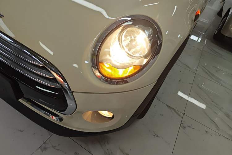Used  MINI 2016 1.5T COOPER Five-Door Edition
