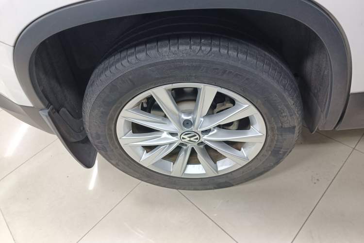 Used Volkswagen Tiguan 2015 1.8TSI Automatic Two-Wheel Drive Comfort Edition
