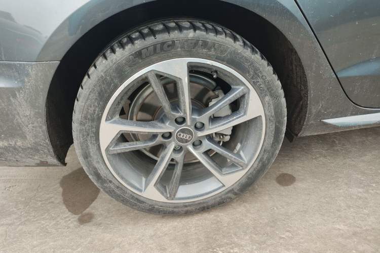 Used Audi A4L 2024 40 TFSI Fashion Dynamic Model