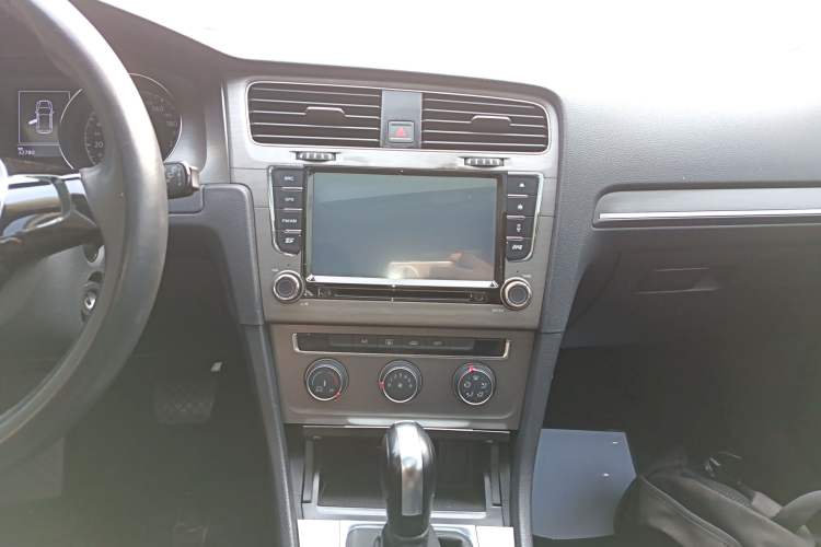 Used Volkswagen Golf 2015 1.6L Automatic Comfort Model