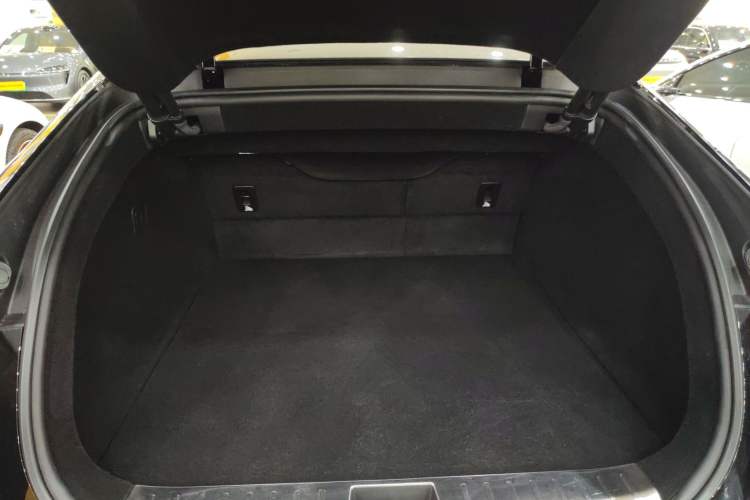 Used  12 2024 700 Three-Laser Rear-Wheel Drive Luxury Edition
