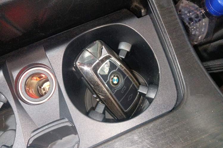 Used BMW 5 Series 2014 525Li Luxury Design Package
