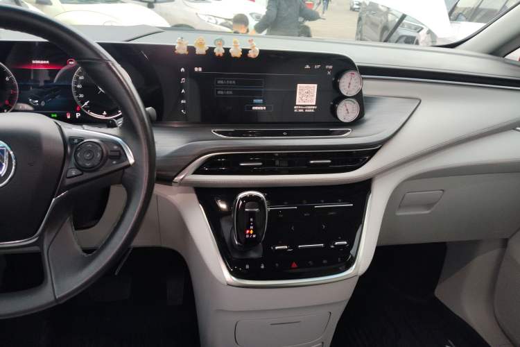 Used Buick GL8 2023 ES Lu Zun Deluxe and Yue Edition
