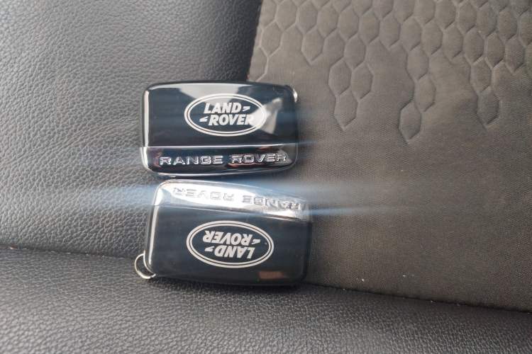 Used Land Rover Discovery Sport 2019 240 PS PURE Edition China V Standard
